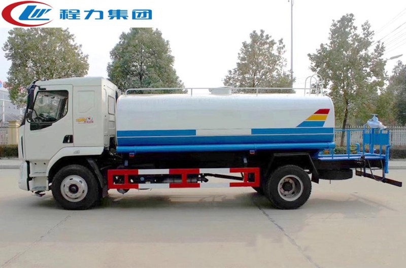 東風(fēng)柳汽12方灑水車