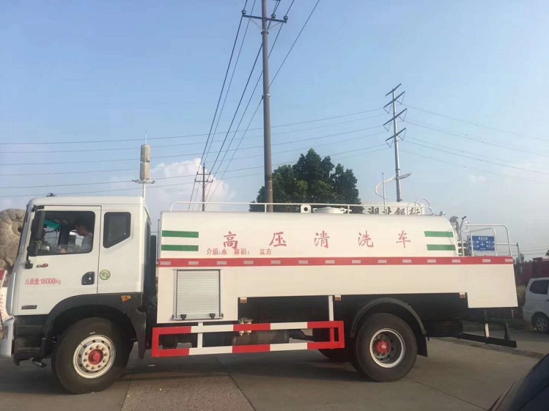 東風大多利卡D9高壓清洗車