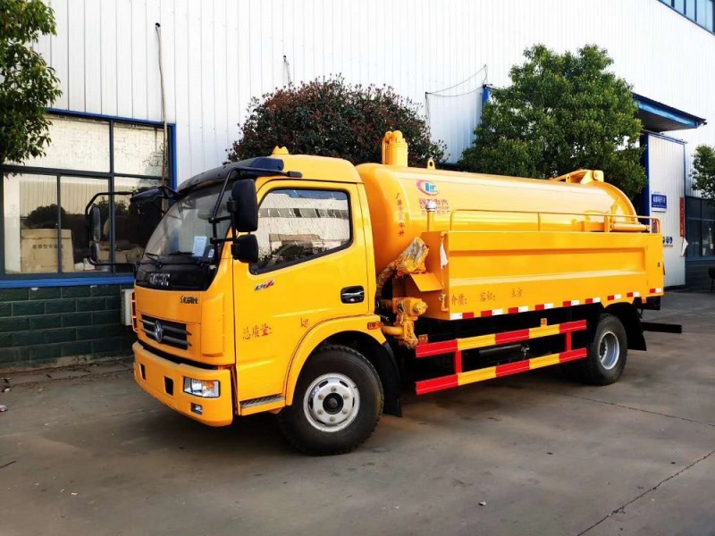 東風(fēng)多利卡清洗吸污車