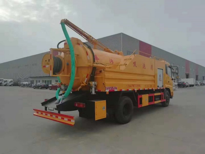 天錦清洗12方吸污車(chē)