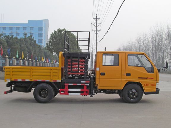 江鈴雙排座8-10米平臺升降高空作業車 江鈴雙排座8-10米平臺升降高空作業車圖片