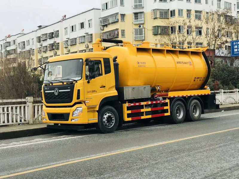 東風天龍清洗吸污車