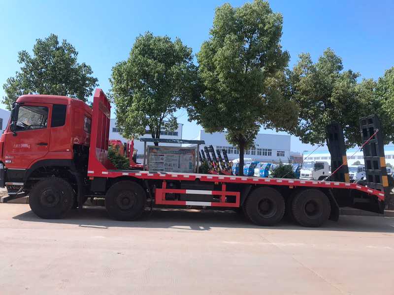 東風天龍前四后八平板運輸車 東風天龍前四后八平板運輸車圖片