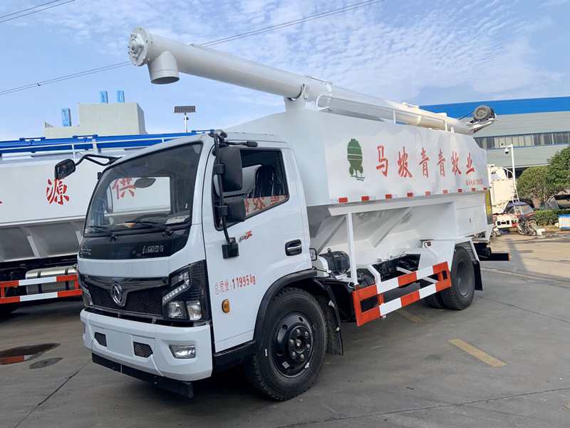 東風(fēng)福瑞卡散裝飼料運(yùn)輸車（12方）